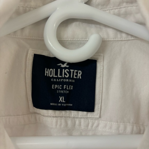 Hollister white button up size XL - Picture 2 of 3